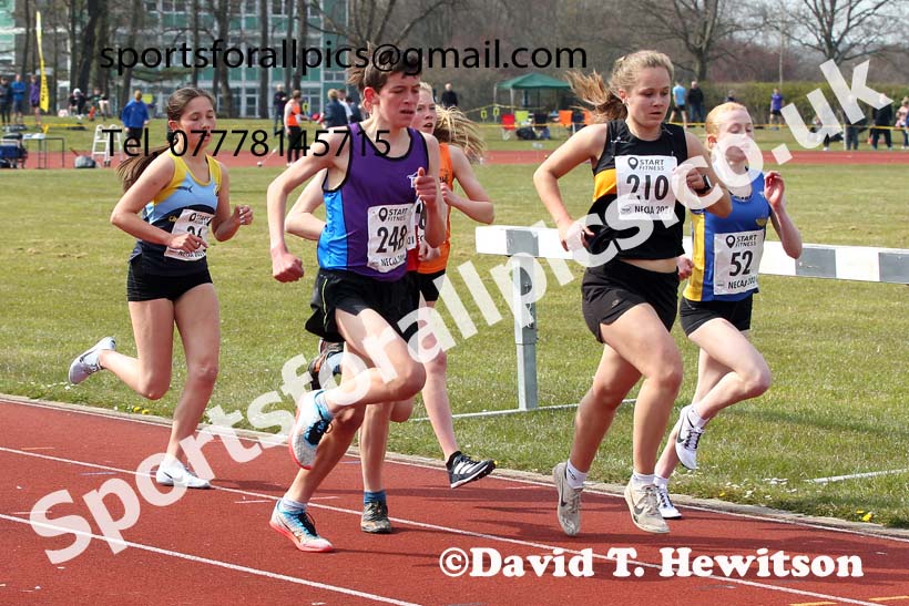 3000 metres, 2021 NECAA Open Graded Meeting, Morpeth. Photo: David T. Hewitson/Sports for All Pics
